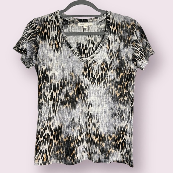 Maje Cheetah Print Linen V Neck T Shirt - Picture 1 of 7